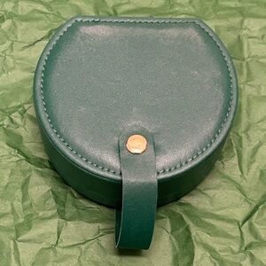 Elegant Green Jewelry Case